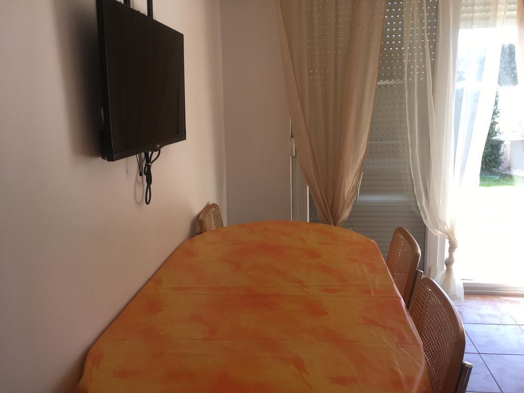 Apartments Lungomare Umago Esterno foto